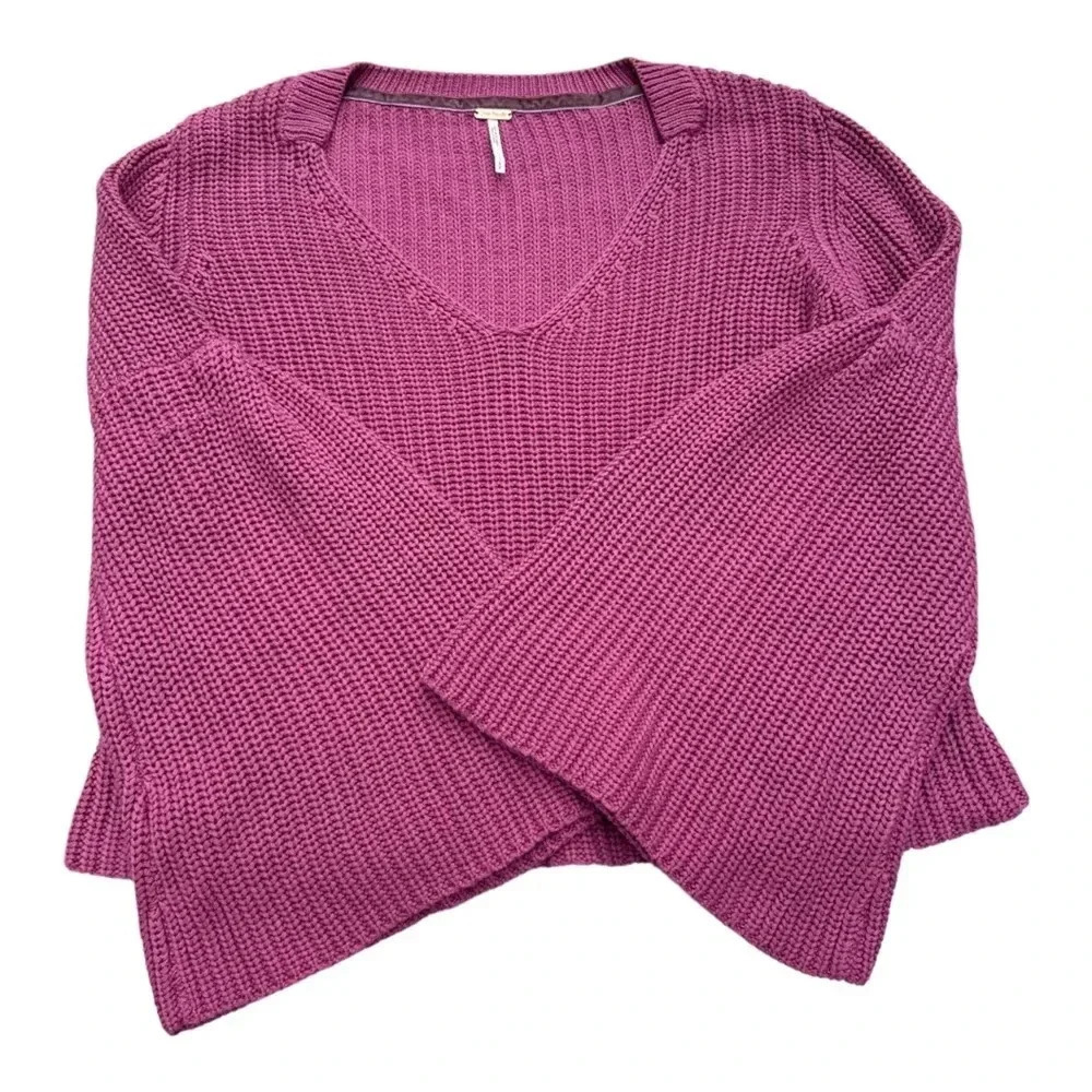 Free People Pink Damsel Bell Sleeve Cropped Knit Sweater // S - Picture 5 of 8